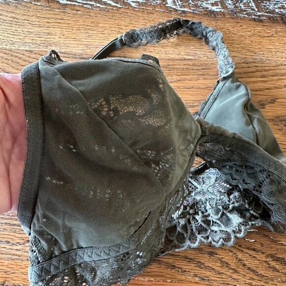 Xhilaration Army Green Lace Bralette Size XSmall - Picture 6 of 9